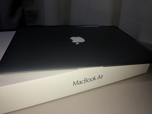 Macbook Air A1466 2017, Intel I5,8gb Ram, 128gb Ssd,1440x900 (Usado)