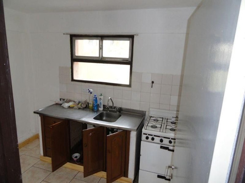 Imagen 7 de 13 de Muy Buen Departamento De 3 Dormitorios Y Puesto A Nuevo