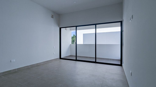 Casa En Venta En Exclusivo Desarrollo De Cholul, Merida.