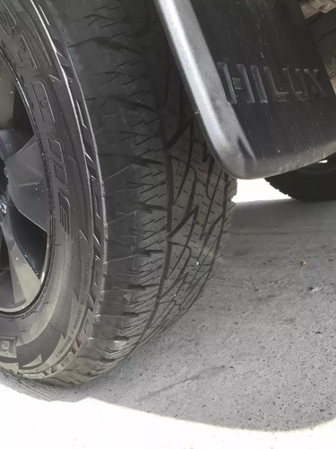 Imagen 17 de 24 de Toyota Hilux 2.8 Cd Srv 177cv 4x4 Mt2017