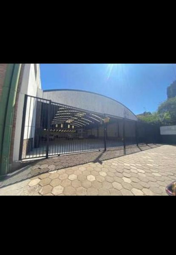 Imagen 1 de 8 de Lencke Alquila - Local Sobre Amplio Lote En Libertador Casi Del Arca