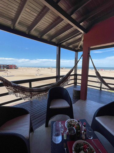 Imagen 18 de 30 de Departamento Sobre La Playa Vista Al Mar
