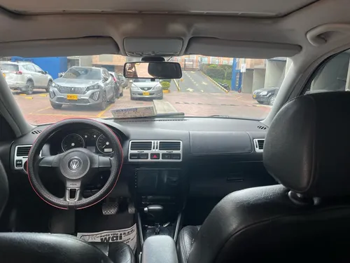 Jetta Versión Full, Cojineria En Cuero, Es Automático