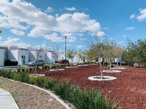 Casa En Venta De Una Planta En Zona Desarrollo San Pablo, 2 Recámaras, 2 Baños