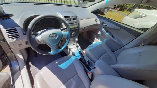 Toyota Corolla 1.8 A/t Cuero