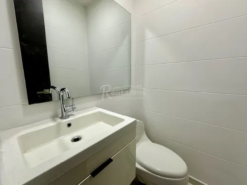 Casa En Arriendo En Tres Esquinas. Cod A775993