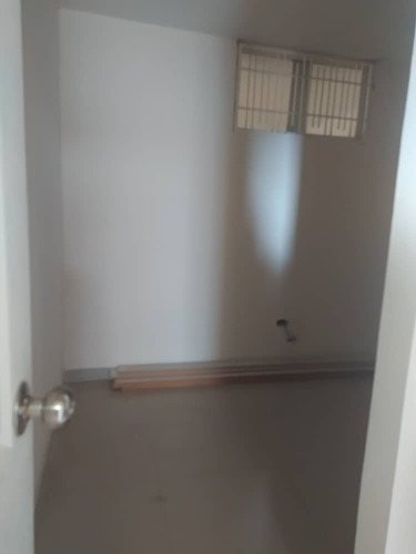 Imagen 6 de 12 de Apartamento En Obra Limpia Cr Terrazas Del Roraima Ii