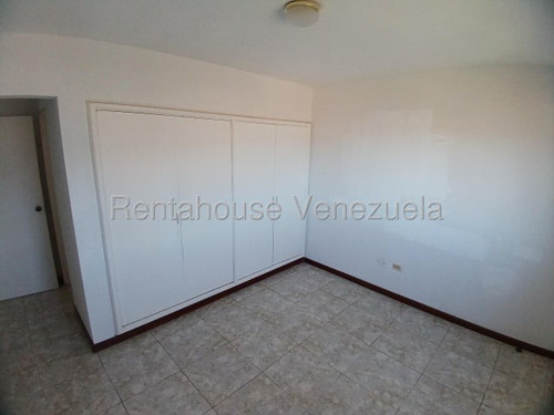 Venta De Acogedor Apartamento, Mls 25-19073. Ycl.