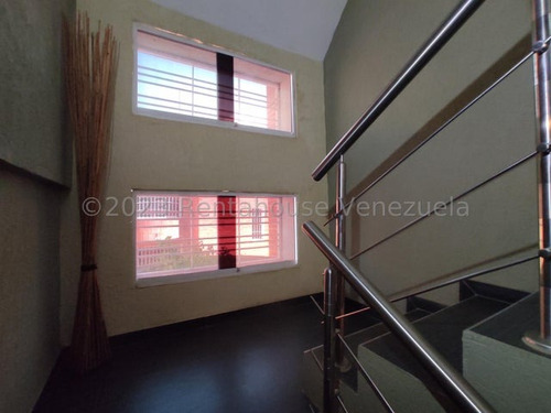 Excelente Casa-town House En Venta Urb. San Pablo, Turmero, Edo Aragua, Amoblado, 25-15603 Mv