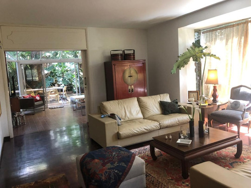Vendo Casa 984m2 Terreno/ Amplio Área Estacionamiento. Los Chorros