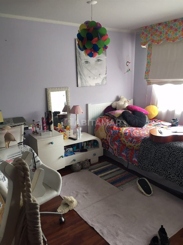 Amplia Y Cómoda Casa En Venta Las Vicuñas - Jardines Del Sur