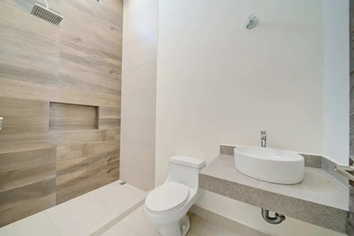 Casa En Venta En Los Rodriguez, Saltillo, Coahuila De Zaragoza