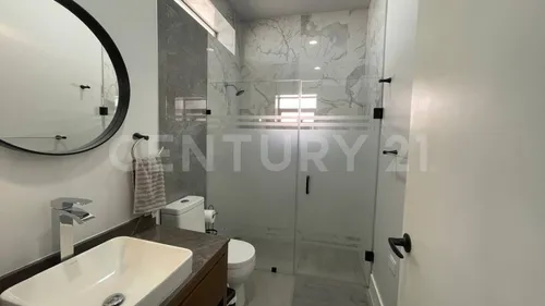 Casa La Venta En Residencial Los Leones Iv Etapa
