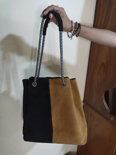 Bolso Tipo Cartera De Gamuza. Importadas 