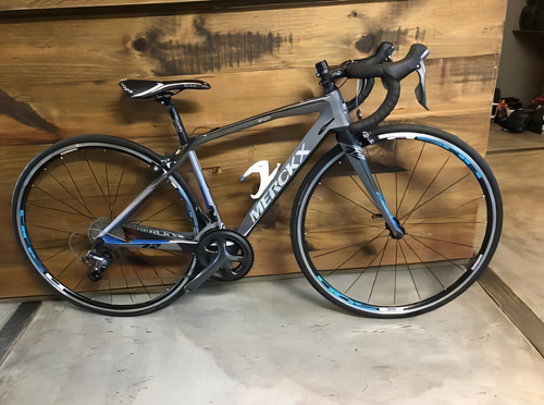 Bicicleta de ruta femenina Eddy Merckx Milano 72 2017 R28 tamaño del cuadro 14" color gris/azul