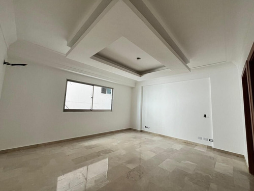 Pent-house De Lujo En Venta En Urb. Real