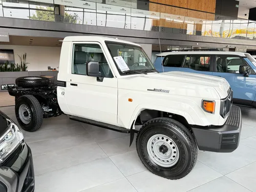 Toyota Land Cruiser 79 4.0 Chasis