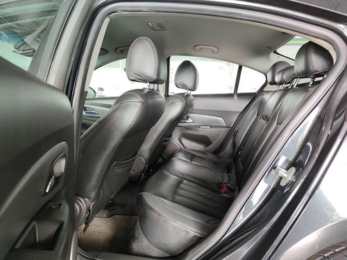 Imagem 7 de 15 de Chevrolet Cruze 1.8 Lt 16v Sedan 2015