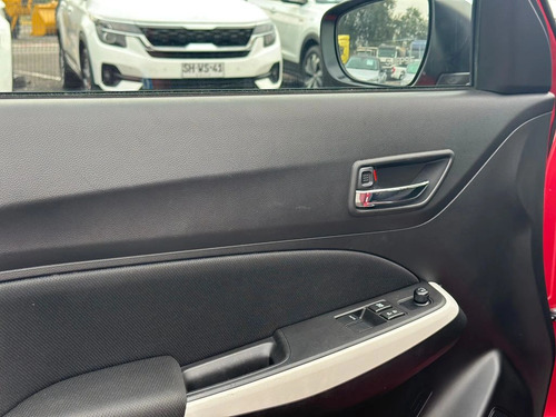 Suzuki Swift Hybrid 1.2 HIBRIDO PLUS