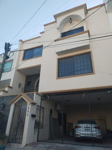 Casa En Venta En Colinas De San Jerónimo En Monterrey