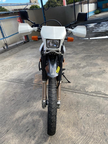 Imagen 3 de 9 de Suzuki Dr 650 Enduro