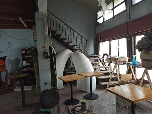 Imagen 5 de 17 de Vendo !!! Galpon Mas Local - B° San Rafael-