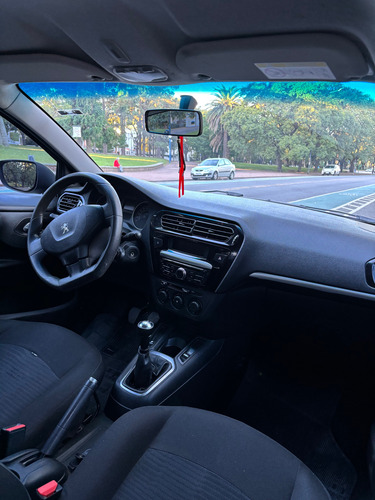 Peugeot 301 1.2 Active N1