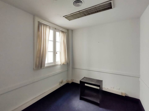 Imagen 22 de 30 de Vivienda / Oficina De 6 Ambientes Con Terraza Y Balcón En San Nicolás