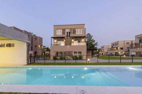 Departamento De 2 Ambiente En Green Village Pilar | Vco Propiedades