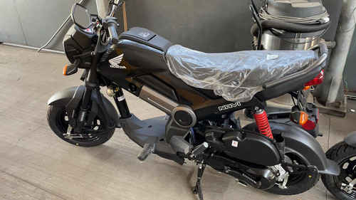 Imagen 2 de 16 de Honda Navi 110cc Maletera