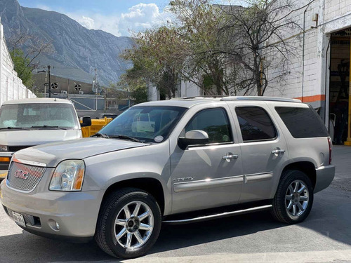 Imagen 1 de 15 de Gmc Yukon 2007 C 5p Denali 6.2l 403 Hp Aut