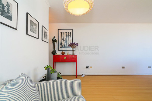 Departamento En Venta De 1 Dorm. En Las Condes