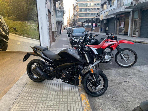 Bajaj Dominar D400