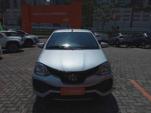 Toyota Etios 1.5 X Plus Sedan 16v Flex 4p Automático