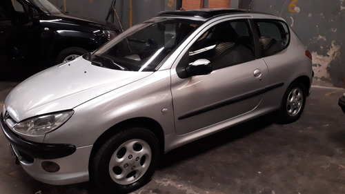 Peugeot 206 2002 1.6 Quiksilver