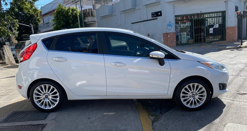Ford Fiesta 1.6l Titanium 2015