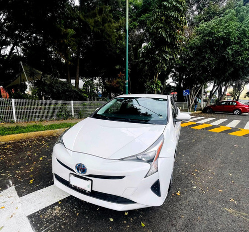 Toyota Prius 1.8 CVT