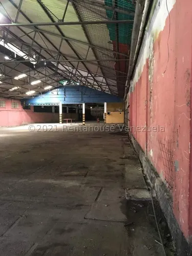 Galpón En Venta, Catia