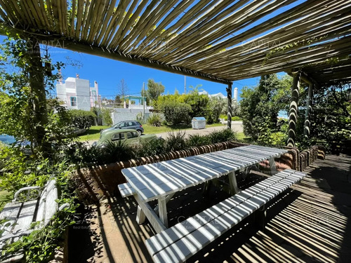 Casa En La Barra De Punta Del Este En Venta