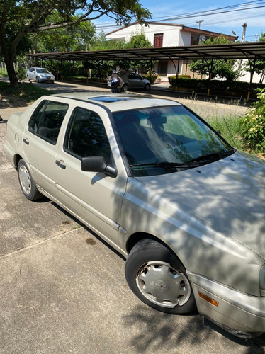 Volkswagen Vento 1995 2.0 Gls