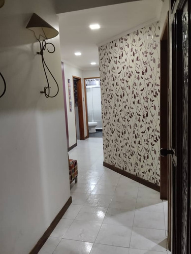 Se Vendé Casa En Urbanización El Trigal Norte Calle Acuario. L.m