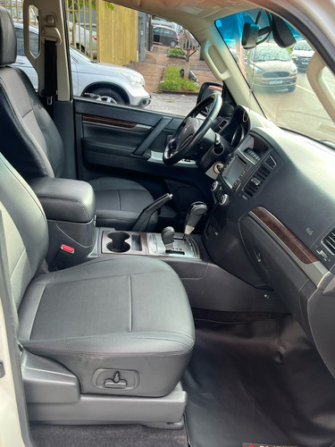 Mitsubishi Pajero 3.2 Hpe Aut. 5p