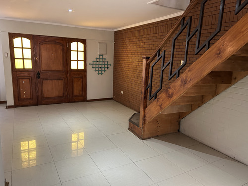 Casa Ampliada De Excelentes Terminaciones