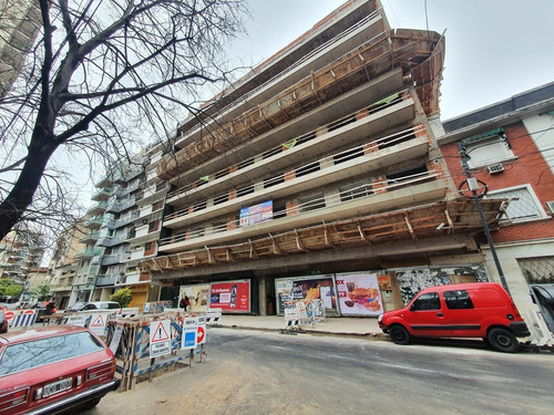 Imagen 2 de 7 de Ambiente Divisible 42.5 M2 Totales / A Estrenar En Obra Avanzada