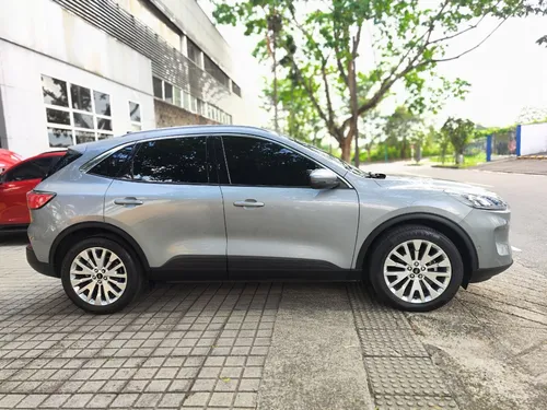 Ford Escape 2.0 Titanium
