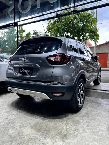Renault Captur 1.3 T Iconic Cvt