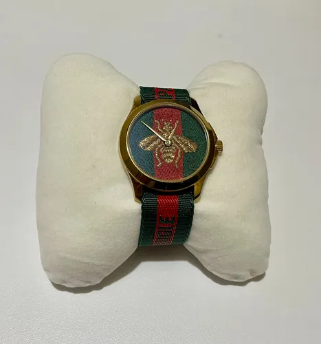 Gucci bee watch price discount