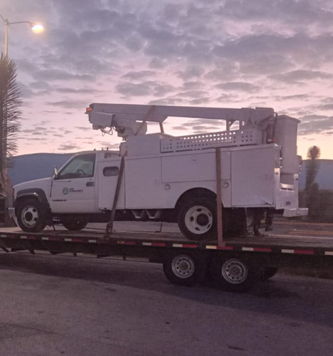 Grua De Canastilla / Chevrolet 3500 10 Mts