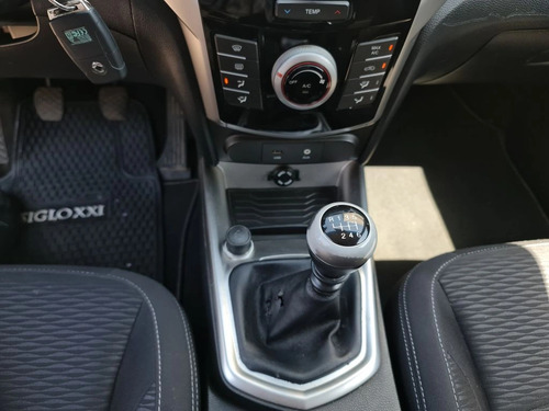 SsangYong Tivoli TX1011 GAS 4x2 MT