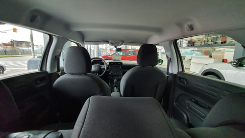 Imagen 7 de 8 de Citroën C4 Cactus 1.6 Vti 115 Feel